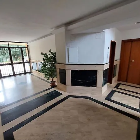 Archimedis In Florentia Free Parking *
